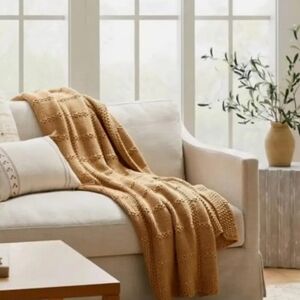 ✨️NWT Threshold knit throw blanket brown